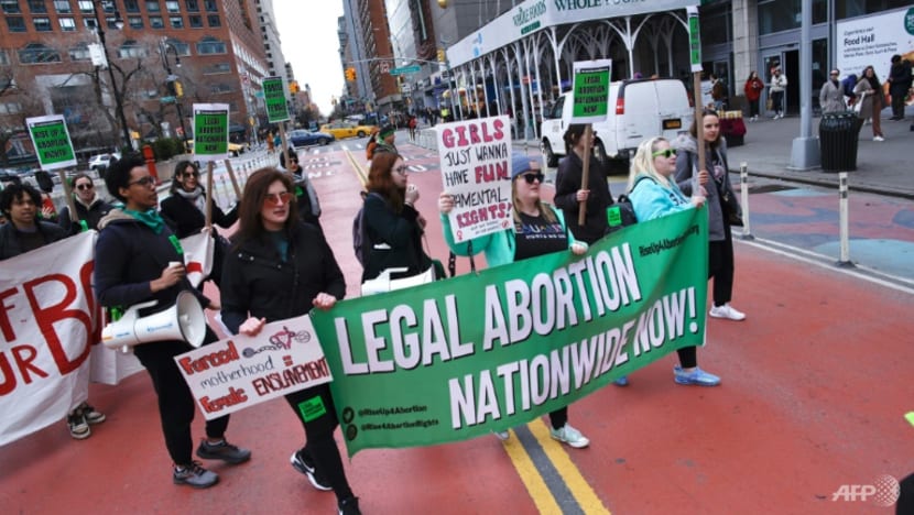 Court to weigh bid to ban abortion pill�in�US