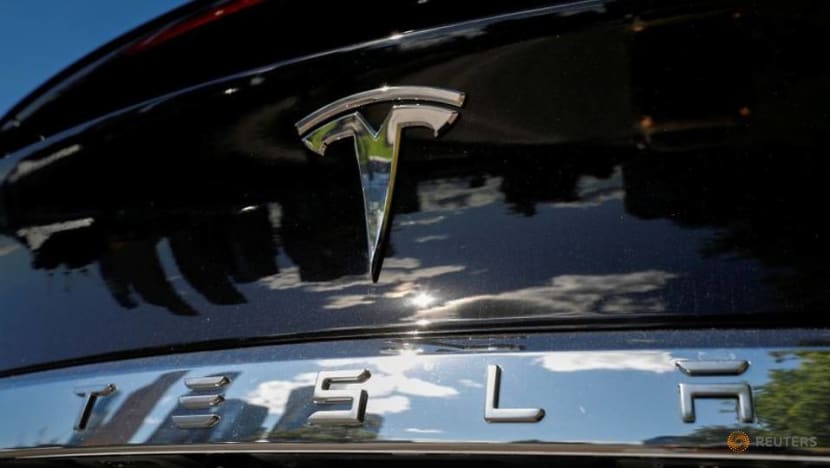 Tesla cracks revenue record and beats estimates, shares take off Tesla cracks revenue record and beats estimates, shares take off