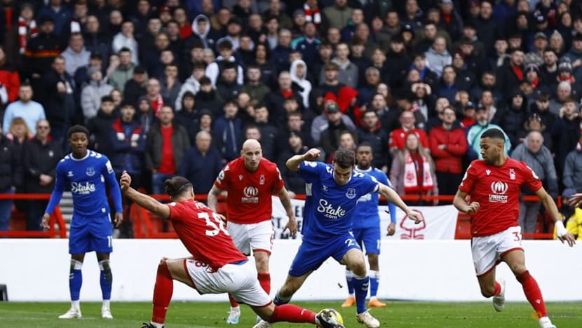 Johnson double earns Forest 2-2 draw with struggling Everton Johnson double earns Forest 2-2 draw with struggling Everton