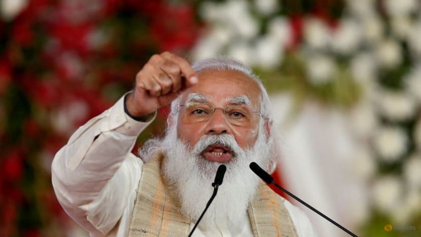 India PM Modi orders review of reopening borders amid Omicron COVID-19 concerns India PM Modi orders review of reopening borders amid Omicron COVID-19 concerns