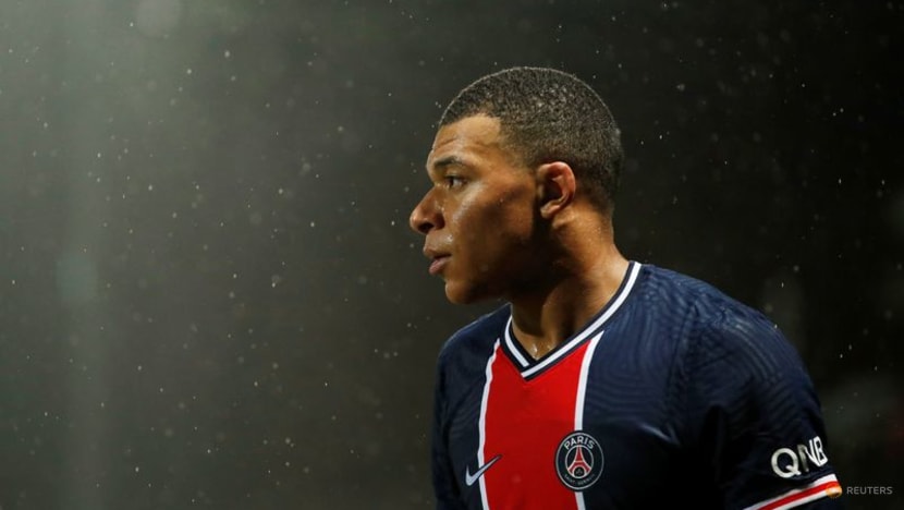 Mbappe to stay at PSG - L'Equipe Mbappe to stay at PSG - L'Equipe