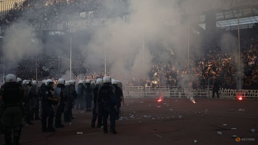Fan violence mars Greek Cup final