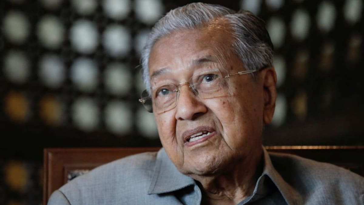 Malaysia inquiry proposes criminal probe against ex-PM Mahathir over Pedra Branca