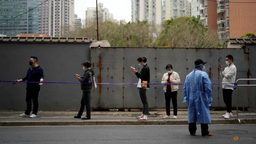Shanghai urges COVID-19 lockdown patience as case numbers drop for first time in 2 weeks