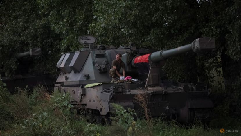Zelenskyy vows no let up as allies see risk in Russia's Ukraine response