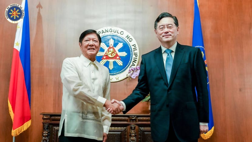 Philippines, China to set up more lines of communication to resolve maritime issues