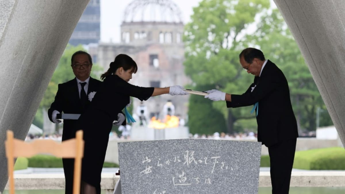 Nuclear weapons a ‘loaded gun’, UN chief warns in Hiroshima