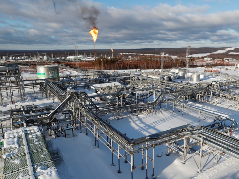 Oil prices surge 2 as Russian invasion of Ukraine rings