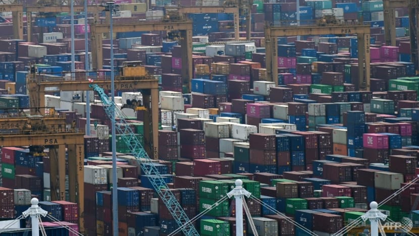 Singapore’s non-oil exports expand at slower pace of 7% in July Singapore’s non-oil exports expand at slower pace of 7% in July