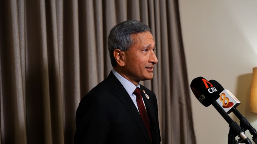 Vivian Balakrishnan positif COVID-19 pulang dari mesyuarat ASEAN di Kemboja Vivian Balakrishnan positif COVID-19 pulang dari mesyuarat ASEAN di Kemboja