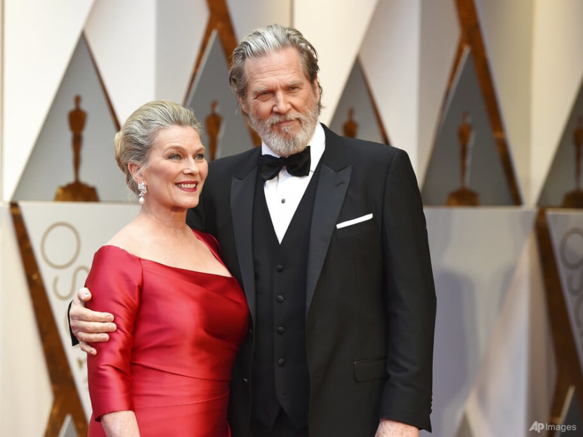 Actor Jeff Bridges says tumour shrank, COVID-19 'in rear view mirror' Actor Jeff Bridges says tumour shrank, COVID-19 'in rear view mirror'
