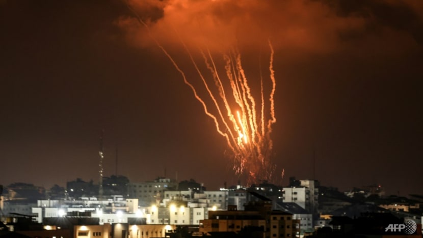 Israel strikes kill top Gaza militant, triggering rocket barrage Israel strikes kill top Gaza militant, triggering rocket barrage