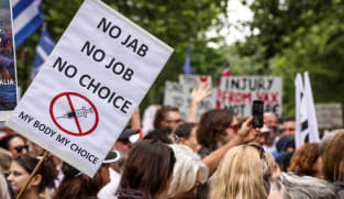 Pro and anti-vaccination protesters take to Australia streets