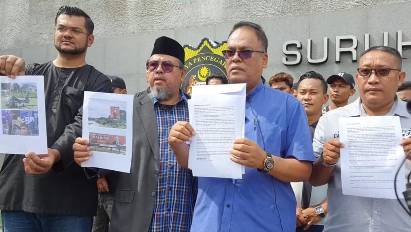 Bersatu lodges report with Malaysia's anti-graft agency against PH, BN for alleged 'lavish' GE15 campaign spending Bersatu lodges report with Malaysia's anti-graft agency against PH, BN for alleged 'lavish' GE15 campaign spending