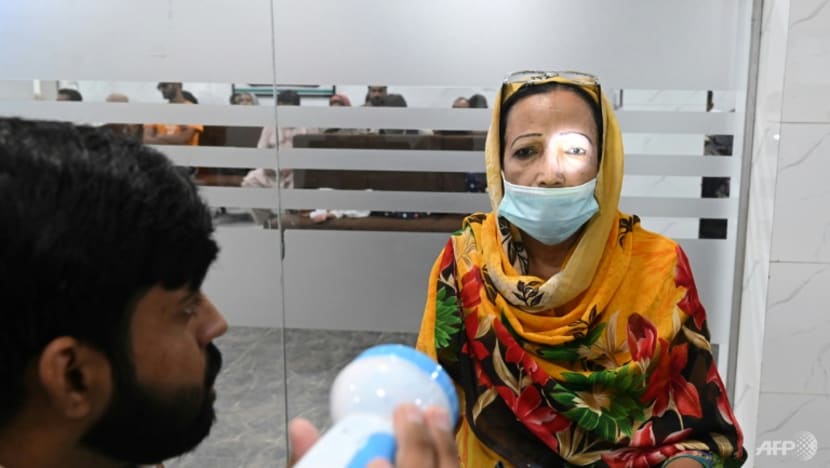 56,000 Pakistan schools shut over eye virus outbreak 56,000 Pakistan schools shut over eye virus outbreak