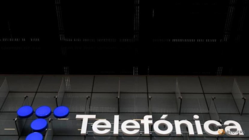 Telefonica cuts debt by 200 million euros with Colombia network stake sale Telefonica cuts debt by 200 million euros with Colombia network stake sale