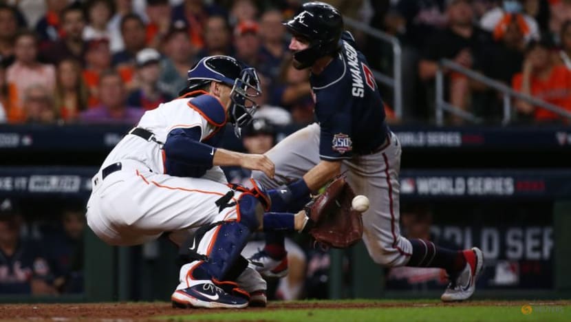 Baseball-Braves beat Astros 6-2 to win Game One of World Series Baseball-Braves beat Astros 6-2 to win Game One of World Series