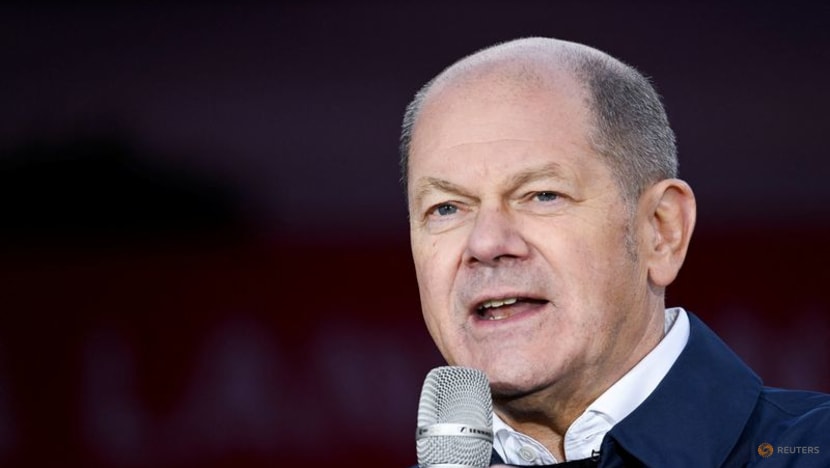 Scholz, Biden agree Kremlin's nuclear threats 'irresponsible' in phonecall Scholz, Biden agree Kremlin's nuclear threats 'irresponsible' in phonecall