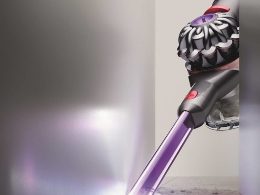 Dyson V8 Slim Review: At 2.15kg, Dyson's Lightest (And