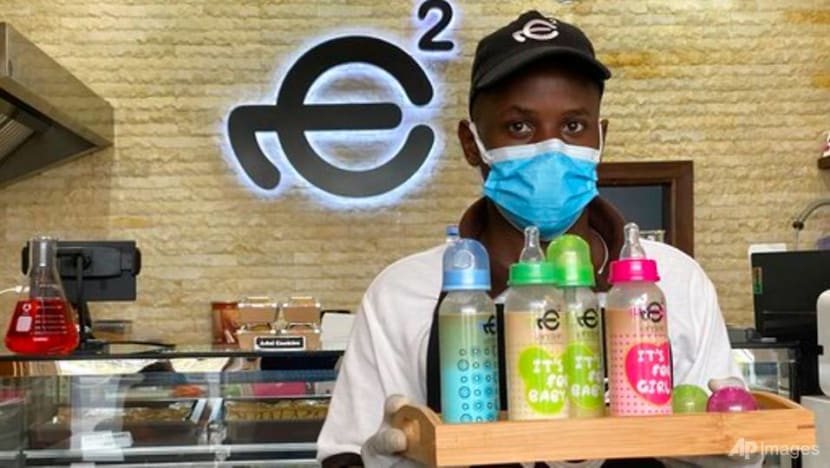 Baby bottle craze sweeps Gulf Arab states, sparks backlash Baby bottle craze sweeps Gulf Arab states, sparks backlash