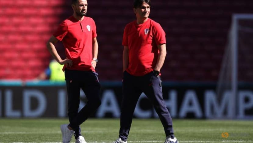 Soccer-Spain and Croatia make two changes each for last 16 clash Soccer-Spain and Croatia make two changes each for last 16 clash
