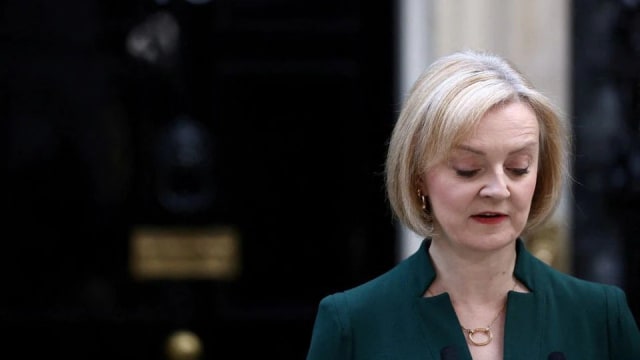 特拉斯出任外相期间 私人手机疑似被普京特工侵入