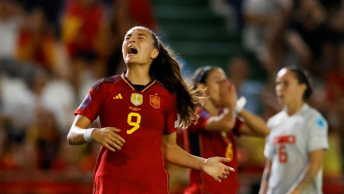 Everton and Spain’s Gabarro latest to suffer ACL injury in WSL Everton and Spain’s Gabarro latest to suffer ACL injury in WSL