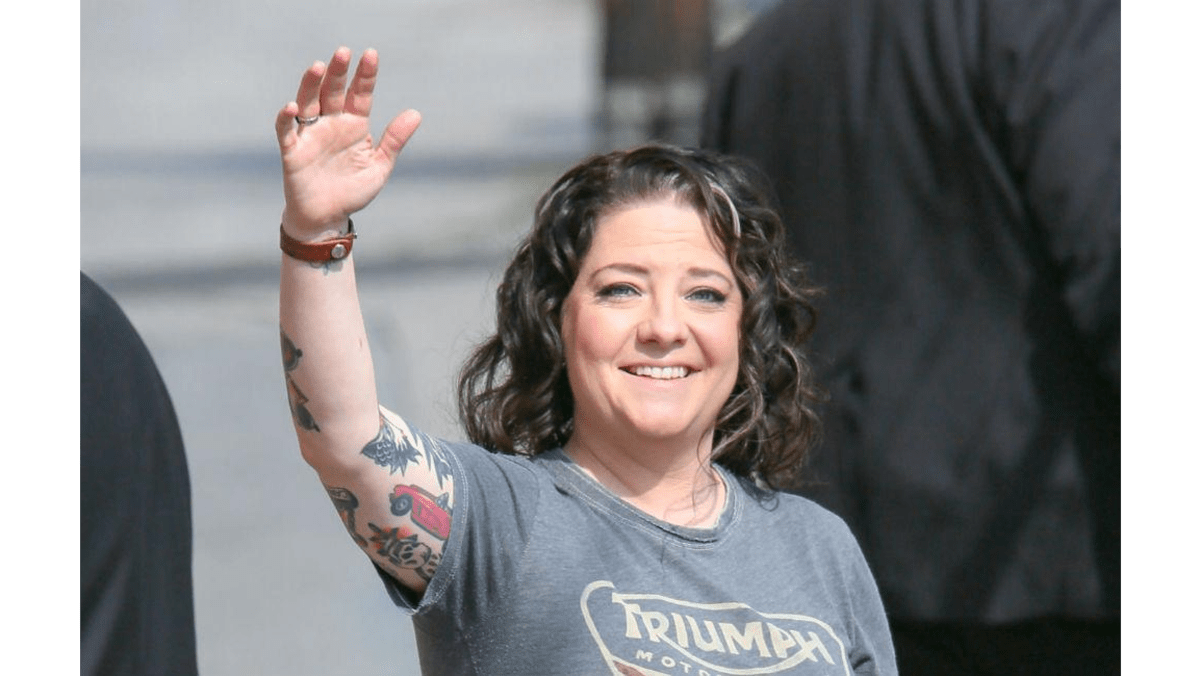 Ashley McBryde I'm terrible at pretending to be someone else 8days