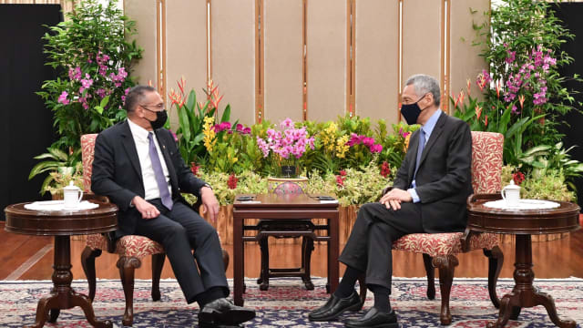 李总理与黄永宏会见多国防长 新马讨论加强双边防务关系