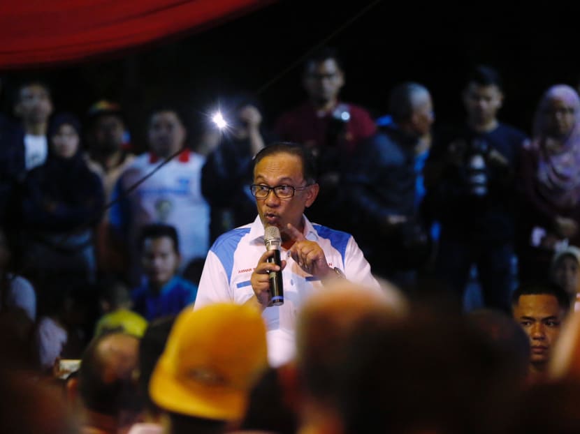 Anwar can balance PM-in-waiting and backbencher roles, say analysts Anwar can balance PM-in-waiting and backbencher roles, say analysts