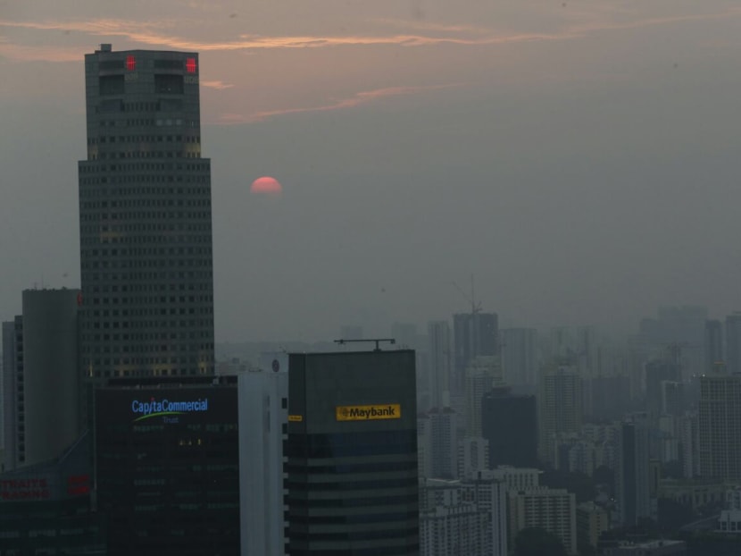 Hazy conditions as seen at 7.03pm on March 30, 2016. Photo: Wee Teck Hian Hazy conditions as seen at 7.03pm on March 30, 2016. Photo: Wee Teck Hian