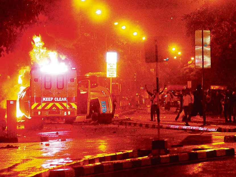 Riot in Little India on Dec 8, 2013. TODAY file photo
