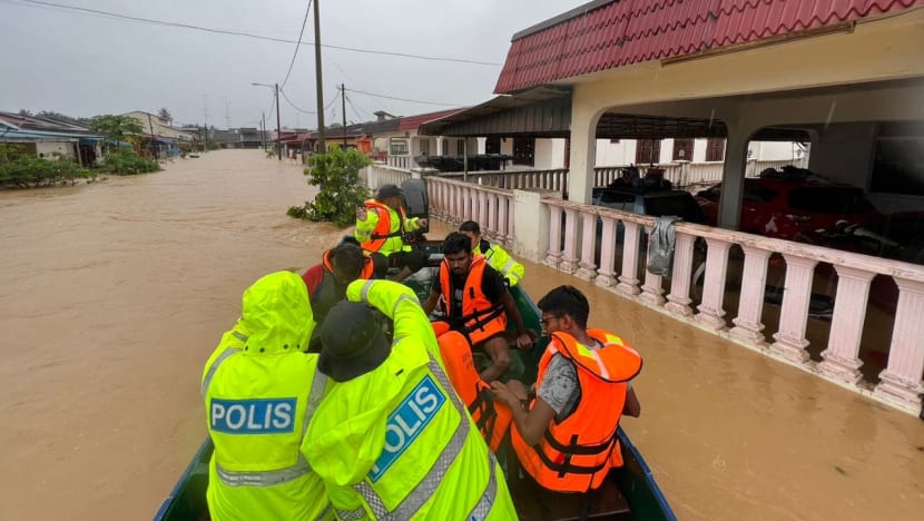 Malaysia floods: Death toll rises to 3, close to 35,000 people evacuated