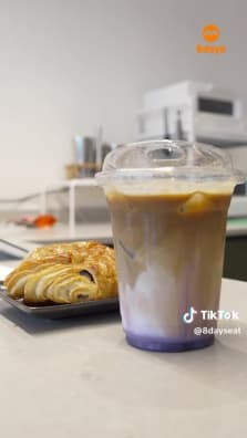Taro lovers! Here’s one for you at Bullock Cart Coffee! Link in bio to read more
 
📍 Bullock Cart Coffee
Hong Lim Complex,
531 Upper Cross St, #02-57A
S050531
 
https://tinyurl.com/5fu5kjwr