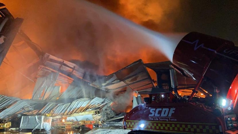 Fire 'fully engulfs' warehouse in Pioneer industrial estate