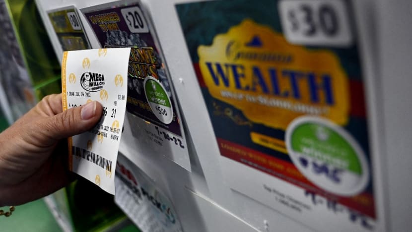 US lottery player wins jackpot topping US$1.3 billion US lottery player wins jackpot topping US$1.3 billion
