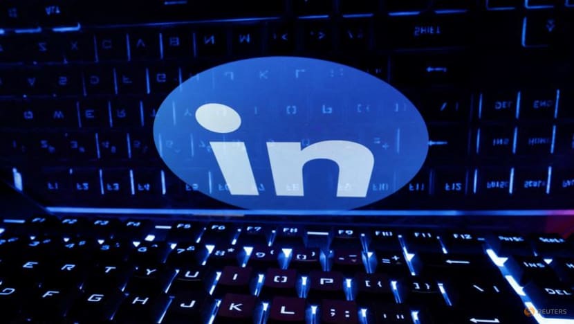 LinkedIn disables tool for targeted ads to comply with EU tech rules - CNA