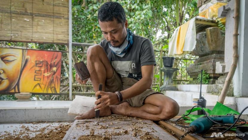 As tourist flow stops, Bali’s craftsmen struggle to market their work online