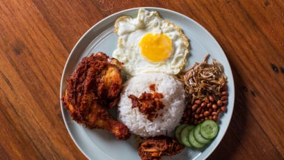 Nasi Lemak That's Good Enough for PM Lee Hsien Loong At The Coconut Club