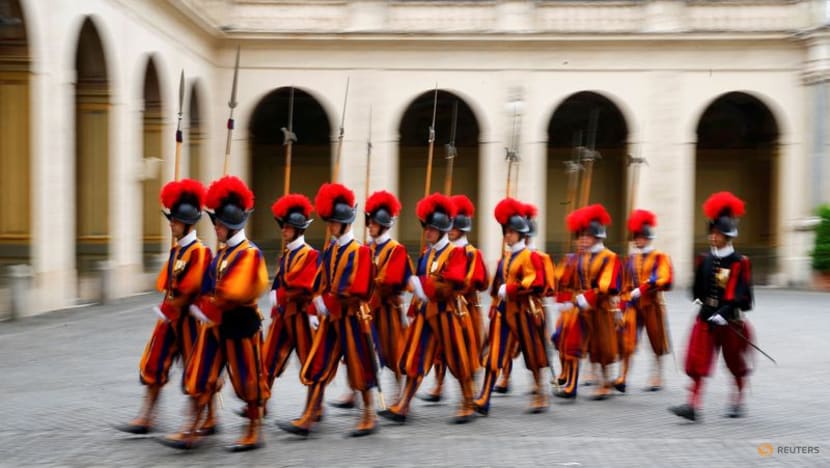 Vatican preparing for possibility of women Swiss Guards Vatican preparing for possibility of women Swiss Guards