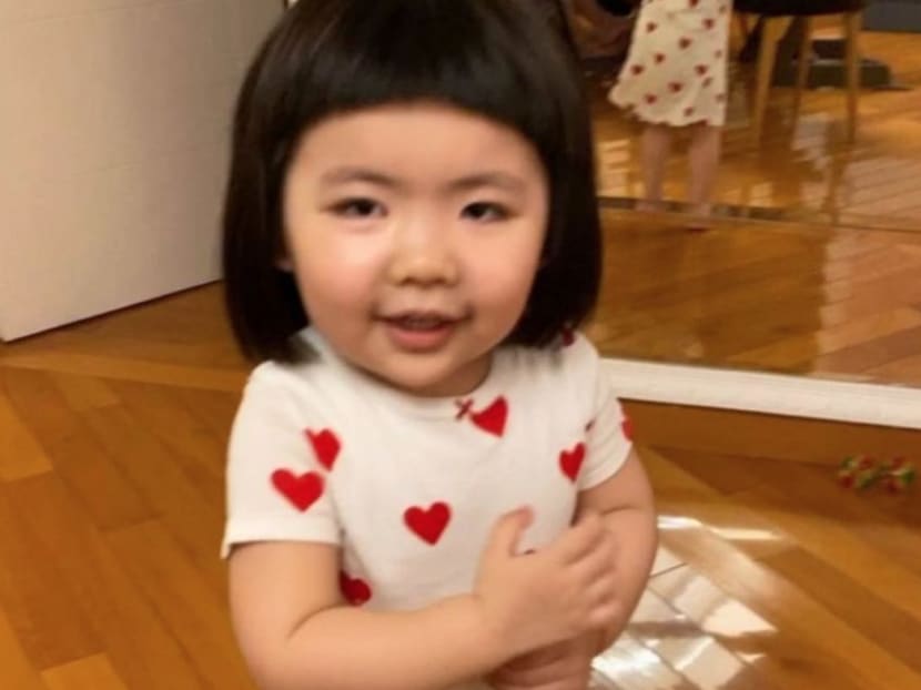 An Instagram video shows three-year-old Lucy Lee dancing along to Blackpink’s Boombayah.