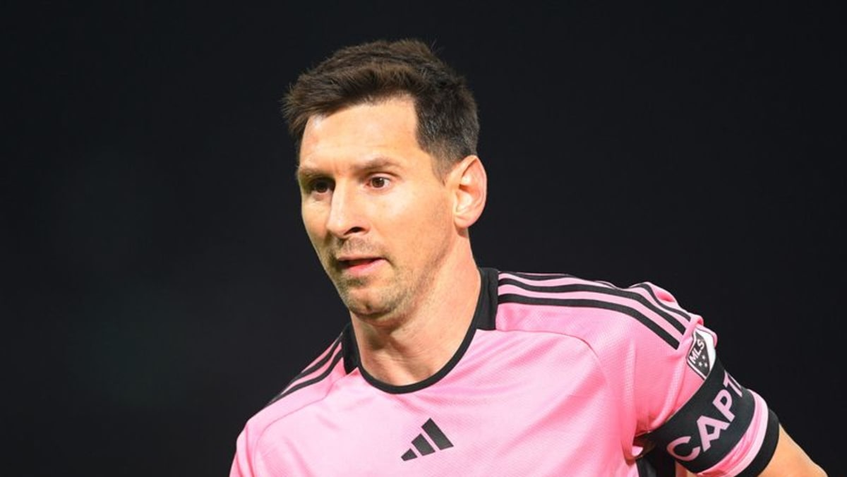 Napkin Messi signed to join Barcelona goes to auction