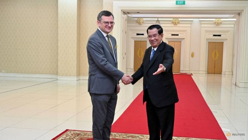Ukraine foreign minister urges ASEAN to stop Russian 'hunger games' Ukraine foreign minister urges ASEAN to stop Russian 'hunger games'