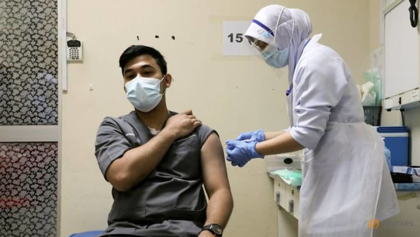 Malaysia approves Sinovac, AstraZeneca COVID-19 vaccines for use Malaysia approves Sinovac, AstraZeneca COVID-19 vaccines for use