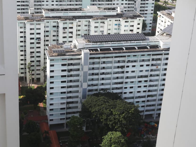 HDB said that its officers went door-to-door on Wednesday to deliver “compensation notices” to residents living in Blocks 562 to 565 at Ang Mo Kio Avenue 3. HDB said that its officers went door-to-door on Wednesday to deliver “compensation notices” to residents living in Blocks 562 to 565 at Ang Mo Kio Avenue 3.