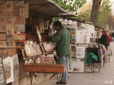 'It's wonderful,' say riverside booksellers as tourists return to Paris