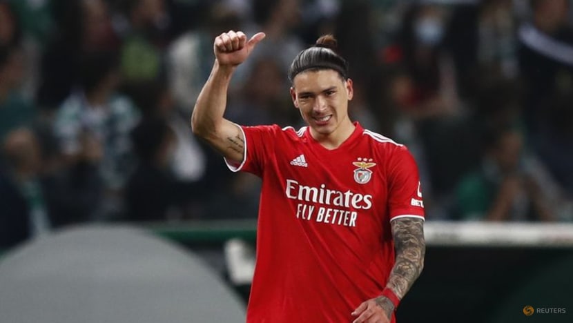 Nunez joins Liverpool on six-year deal Nunez joins Liverpool on six-year deal