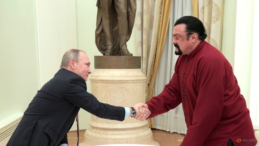 Putin gives US actor Seagal top state award for 'humanitarian work' Putin gives US actor Seagal top state award for 'humanitarian work'