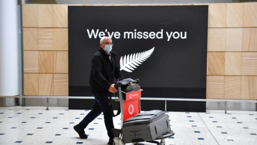 Australia inquiry says police should guard hotel quarantine