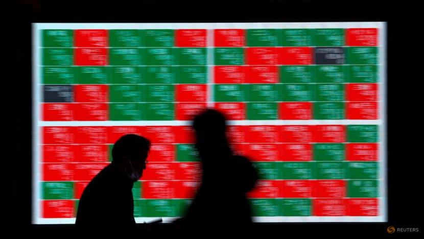 Asia shares dip on hawkish Fed remarks; commods rise on China reopening Asia shares dip on hawkish Fed remarks; commods rise on China reopening